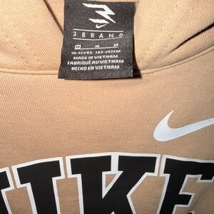 NWT Boys medium 10/12 Nike Hooded sweatshirt Tan